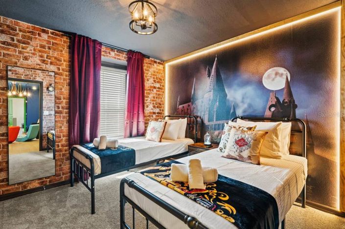 Image No.21-5 Bed Townhouse for sale