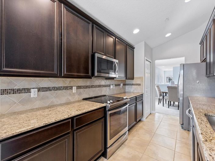 Image No.8-2 Bed Property for sale