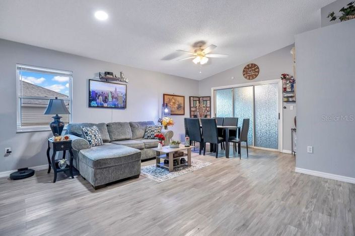 Image No.11-3 Bed Property for sale