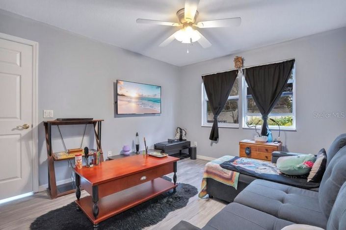 Image No.31-3 Bed Property for sale