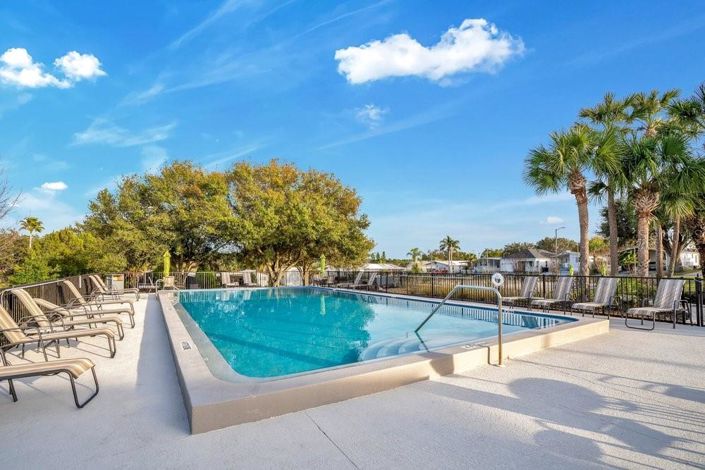 Image No.40-3 Bed Property for sale