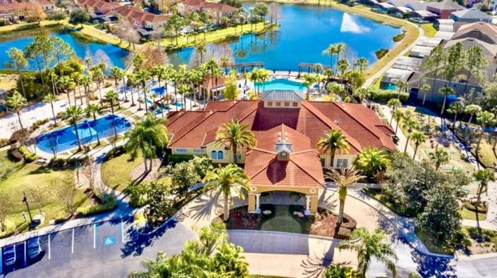 Image No.2-Propriété de 5 chambres à vendre à Kissimmee