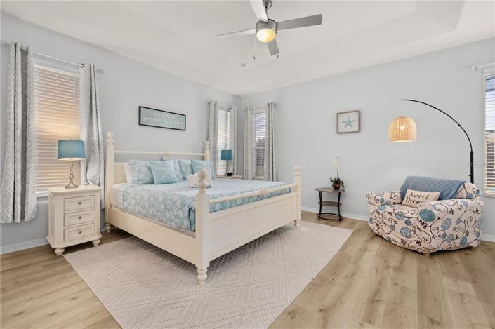 Image No.14-5 Bed Property for sale