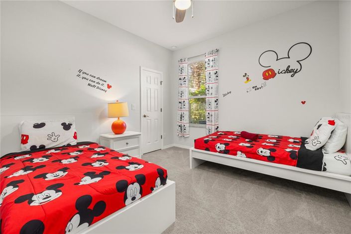 Image No.20-5 Bed Property for sale