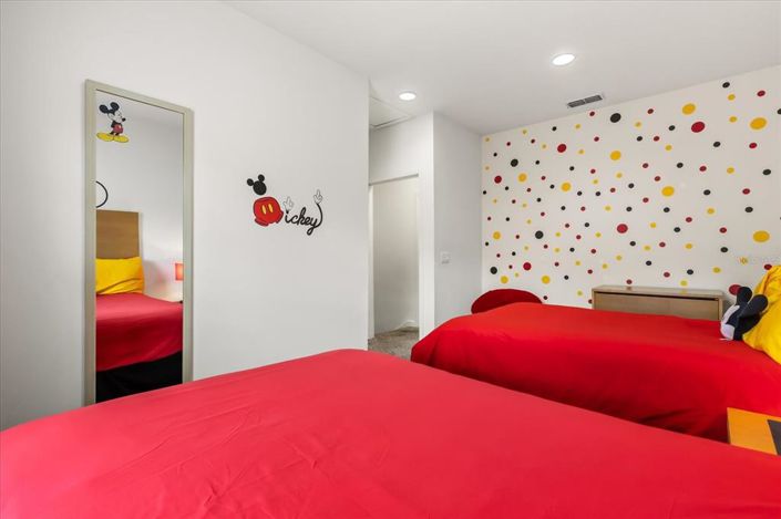 Image No.19-2 Bed Townhouse for sale