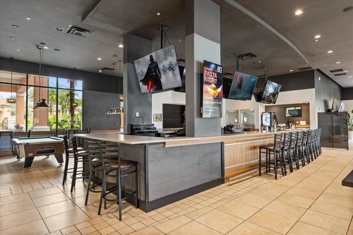 Image No.38-2 Bed Townhouse for sale