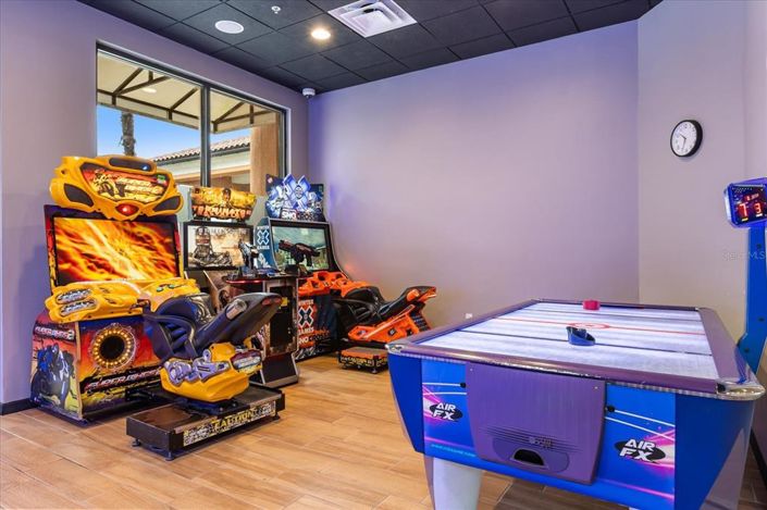 Image No.42-2 Bed Townhouse for sale