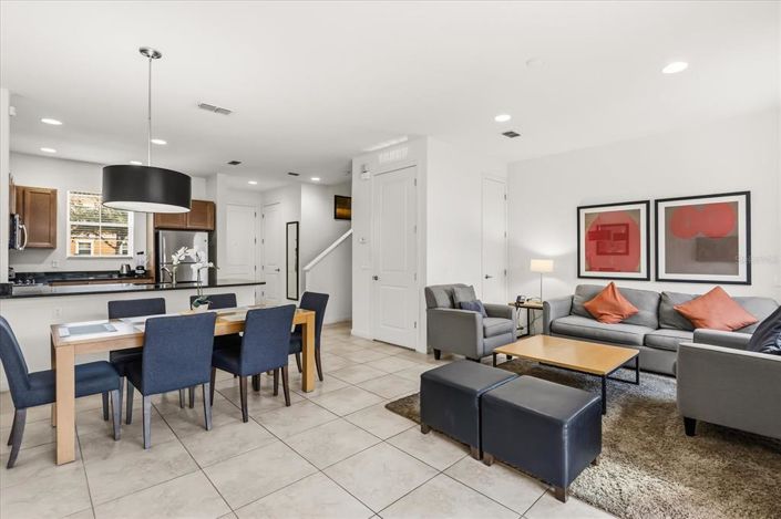 Image No.6-2 Bed Townhouse for sale