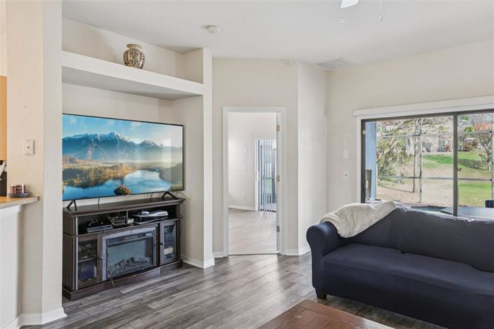 Image No.10-4 Bed Property for sale