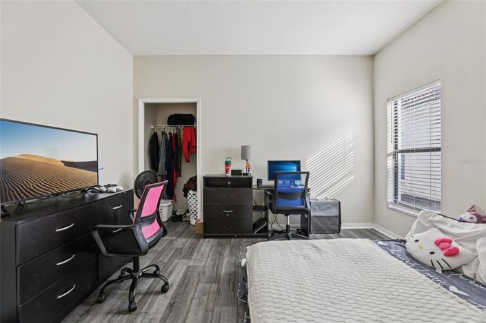 Image No.24-4 Bed Property for sale