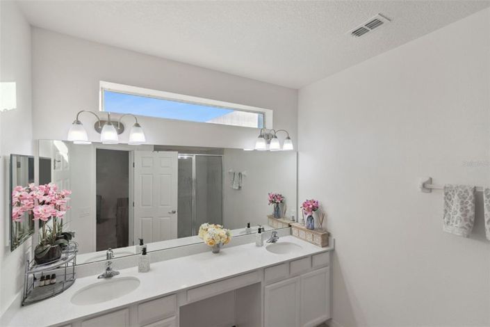 Image No.29-3 Bed Property for sale