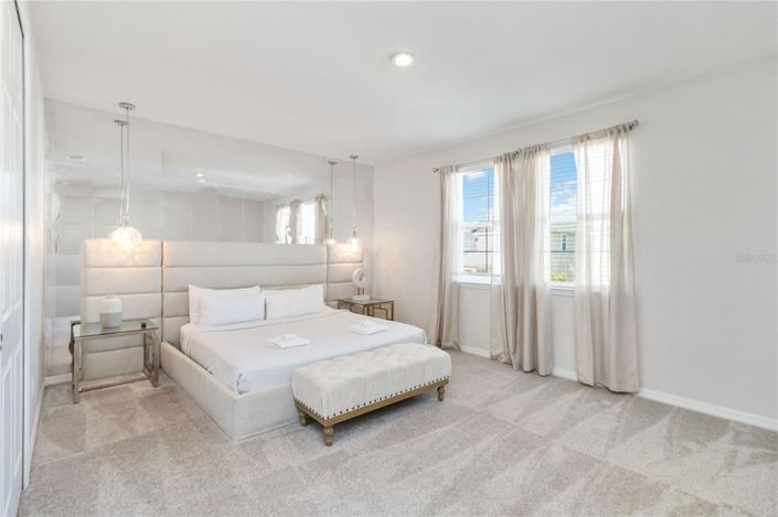 Image No.27-7 Bed Property for sale