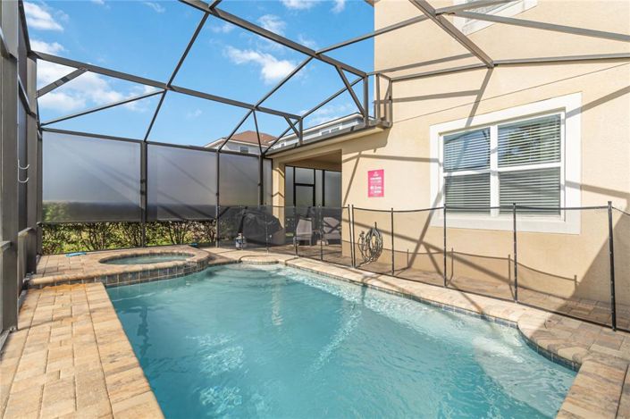 Image No.3-7 Bed Property for sale