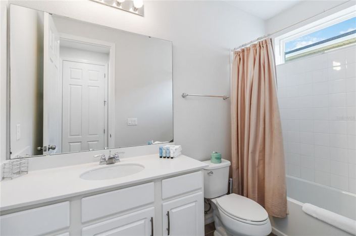 Image No.30-7 Bed Property for sale