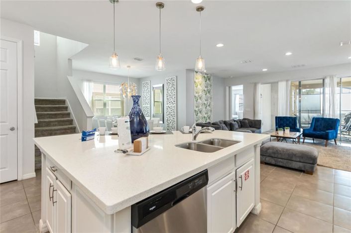 Image No.6-7 Bed Property for sale