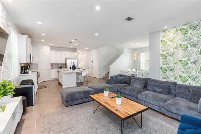 Image No.9-7 Bed Property for sale