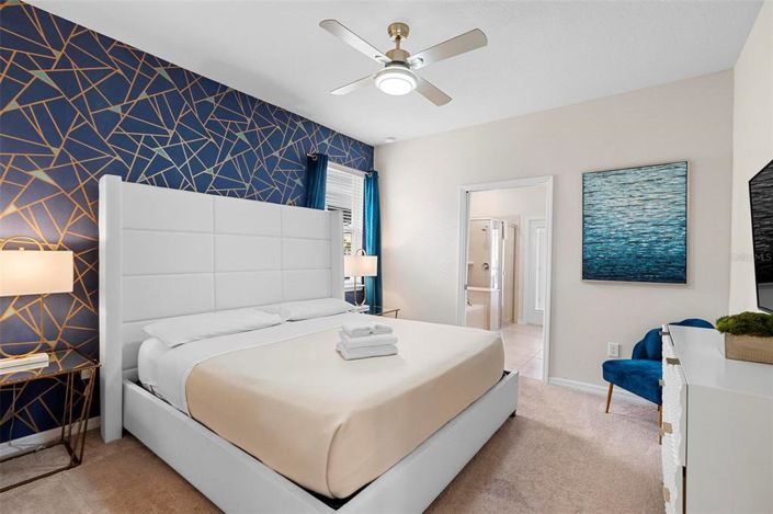 Image No.15-6 Bed Property for sale