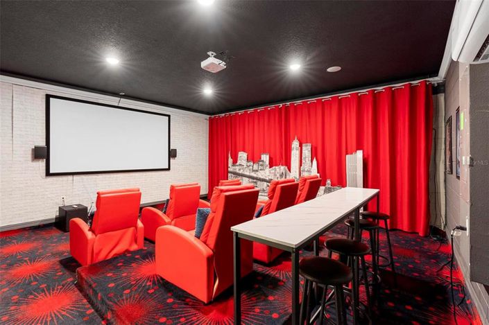 Image No.20-6 Bed Property for sale