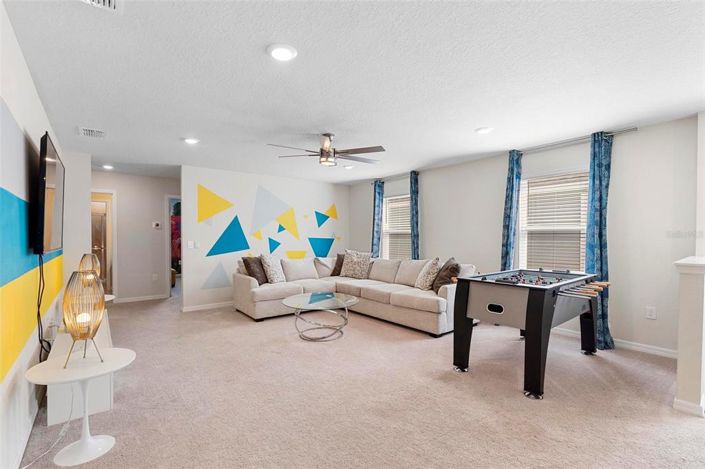 Image No.22-6 Bed Property for sale