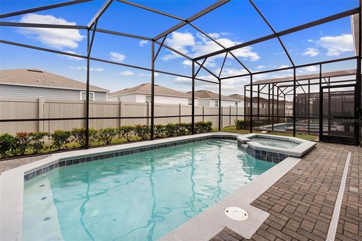 Image No.46-6 Bed Property for sale