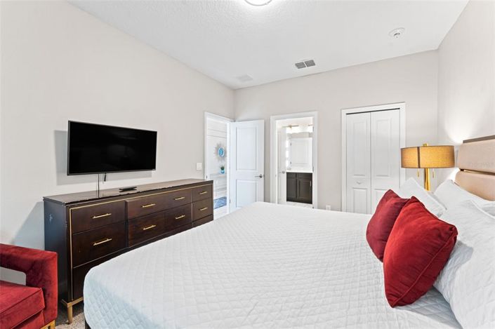 Image No.21-9 Bed Property for sale