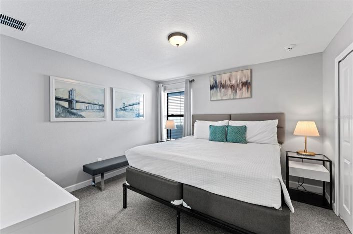 Image No.33-9 Bed Property for sale