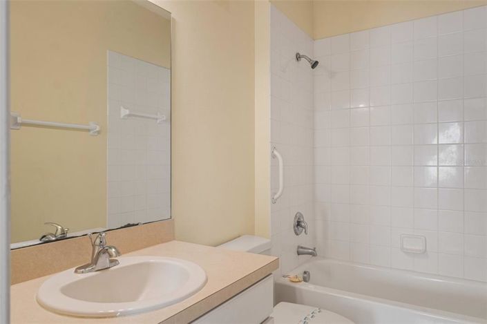 Image No.19-5 Bed Property for sale