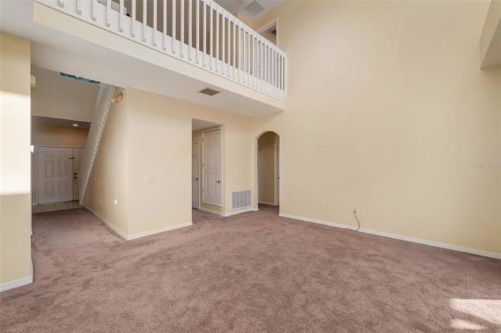 Image No.8-5 Bed Property for sale