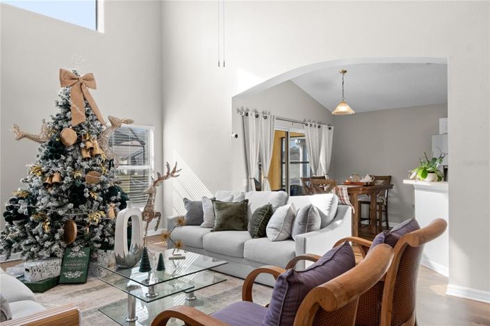 Image No.4-5 Bed Property for sale