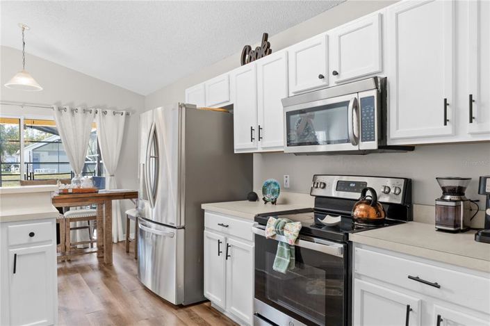 Image No.6-5 Bed Property for sale