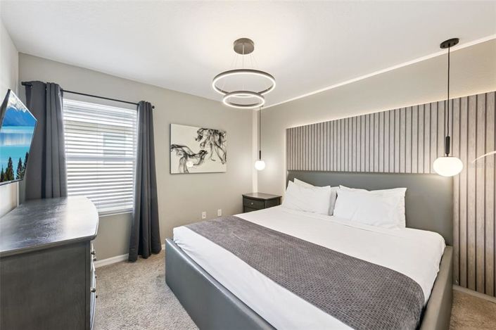 Image No.18-6 Bed Property for sale