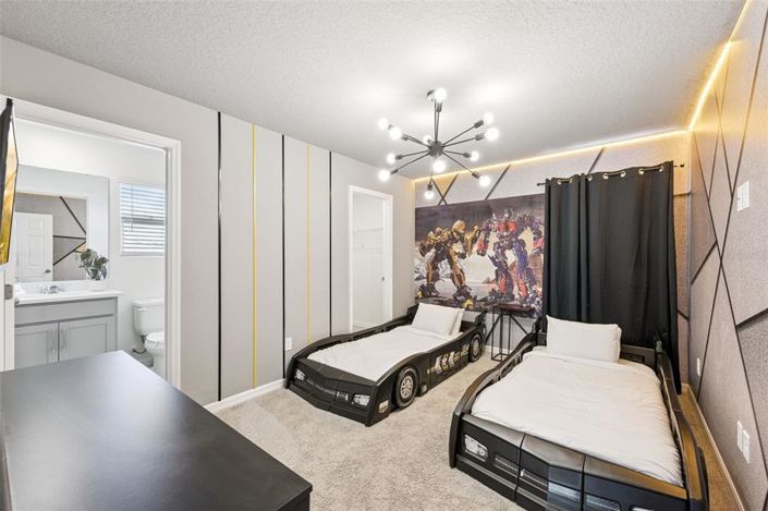 Image No.23-6 Bed Property for sale