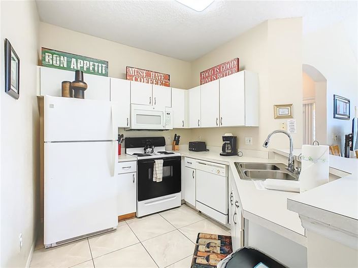 Image No.12-4 Bed Townhouse for sale