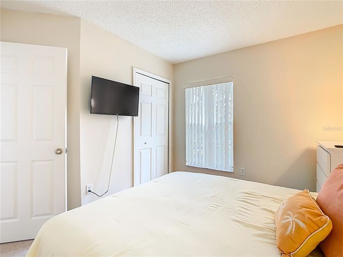 Image No.20-4 Bed Townhouse for sale