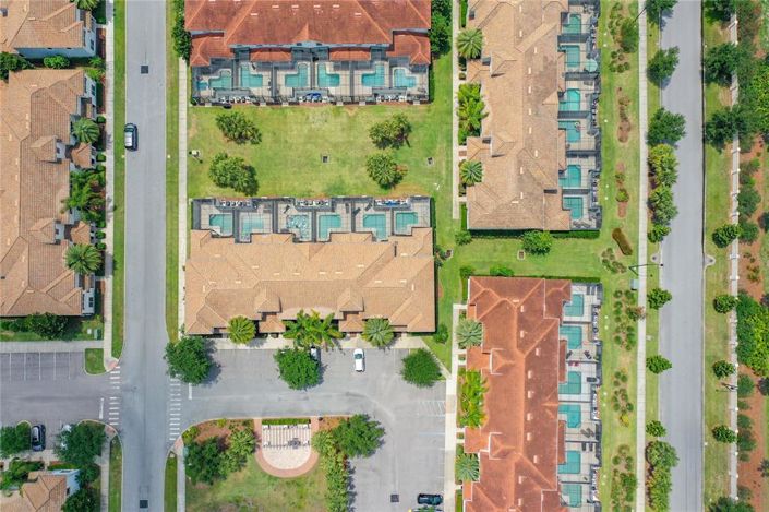 Image No.50-5 Bed Townhouse for sale