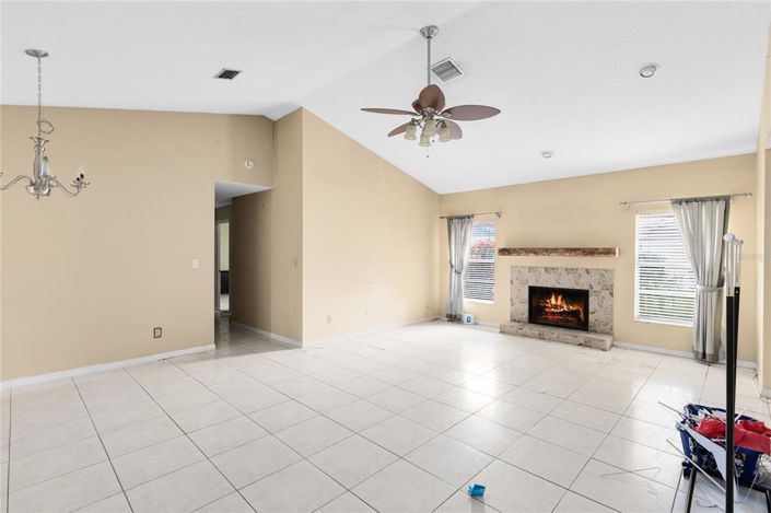 Image No.12-Propriété de 4 chambres à vendre à Orlando