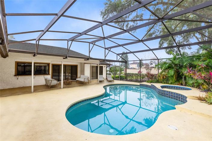 Image No.18-Propriété de 4 chambres à vendre à Orlando