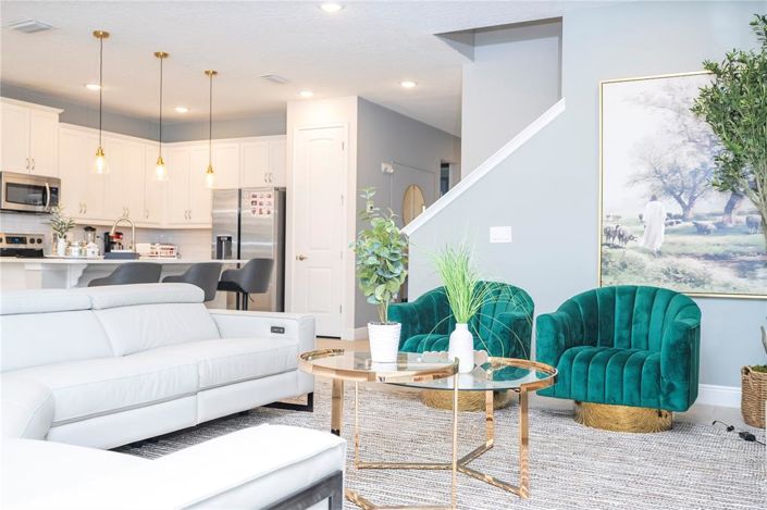 Image No.25-8 Bed Property for sale