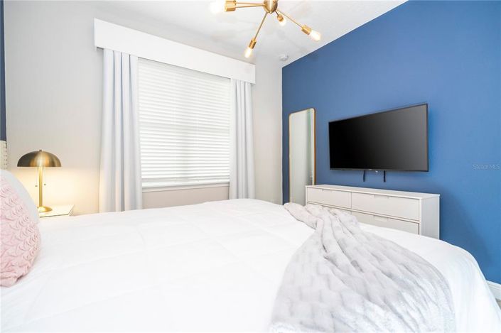 Image No.51-8 Bed Property for sale