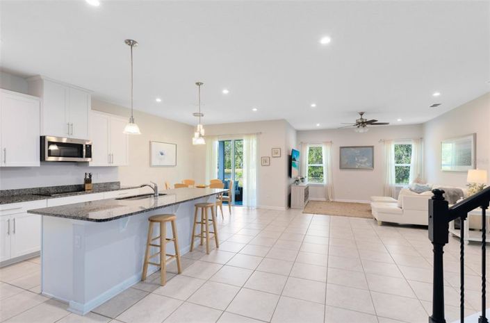 Image No.13-3 Bed Property for sale