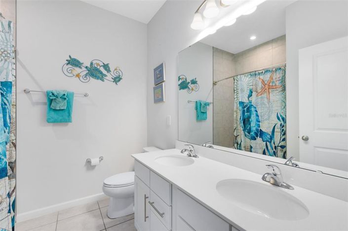 Image No.15-3 Bed Property for sale