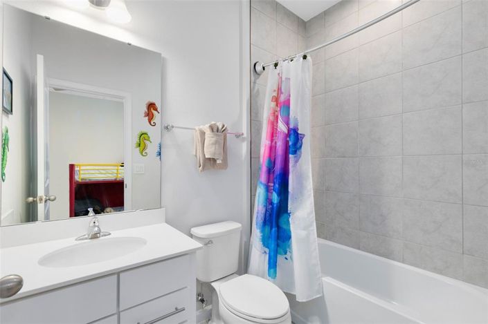 Image No.19-3 Bed Property for sale