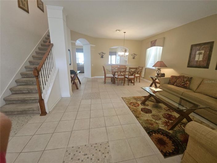 Image No.2-Propriété de 6 chambres à vendre à Kissimmee