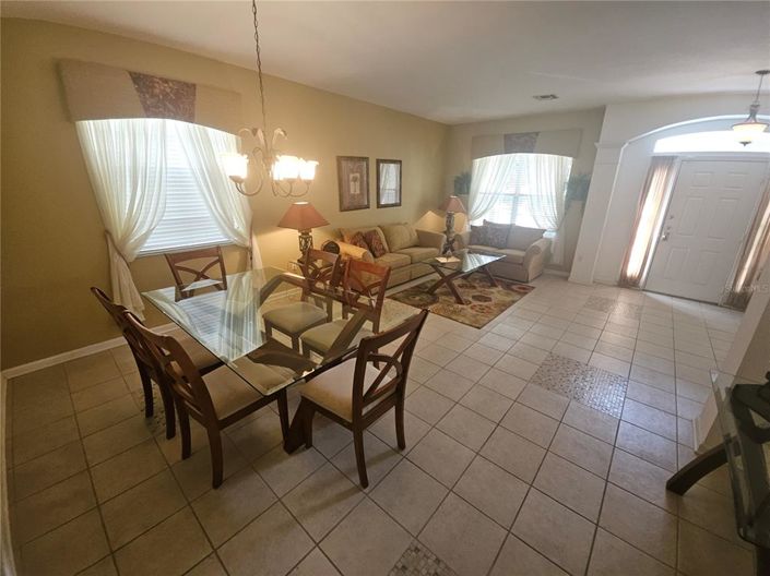 Image No.4-Propriété de 6 chambres à vendre à Kissimmee