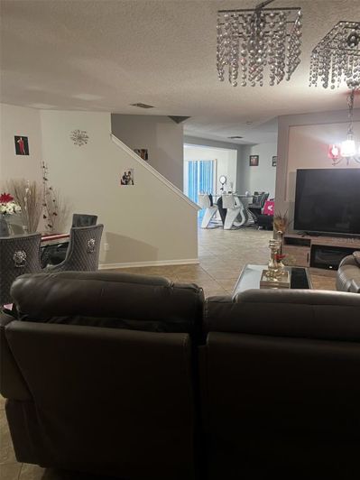 Image No.4-4 Bed Property for sale