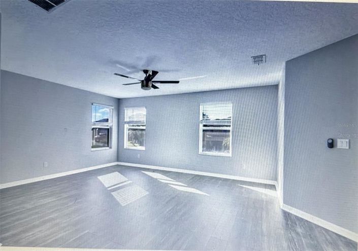 Image No.9-4 Bed Property for sale