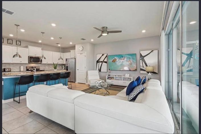 Image No.5-5 Bed Townhouse for sale