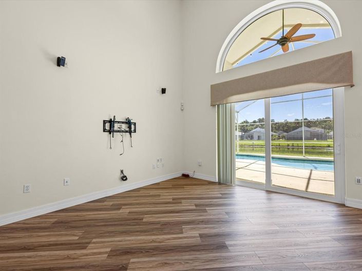 Image No.7-Propriété de 6 chambres à vendre à Kissimmee