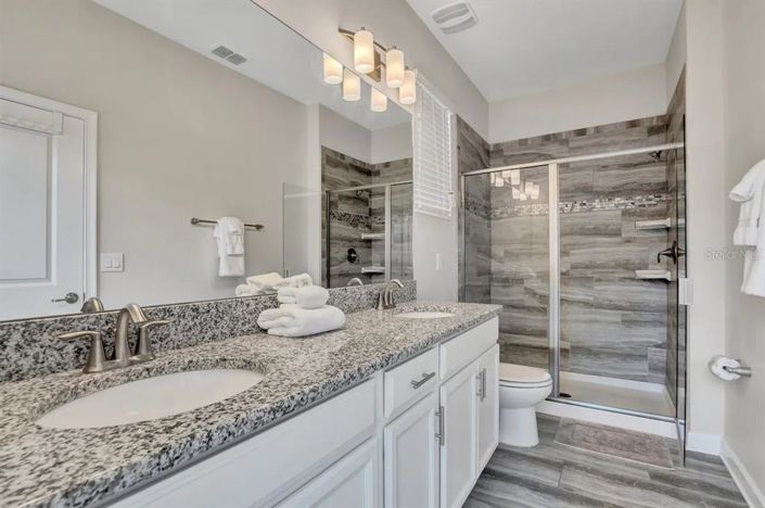 Image No.19-5 Bed Property for sale