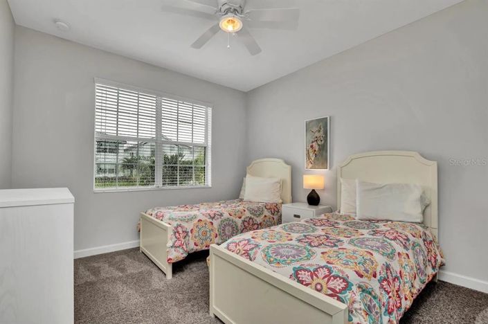 Image No.20-5 Bed Property for sale